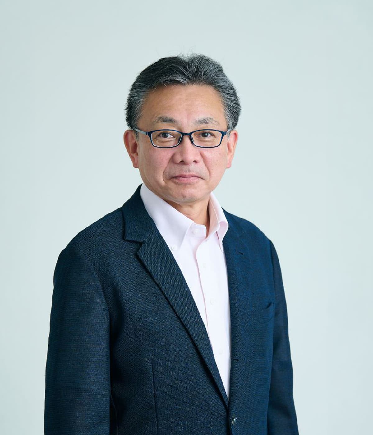 首藤晃弘